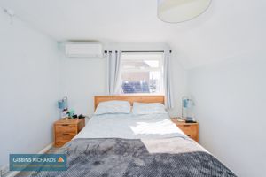 Bedroom- click for photo gallery
